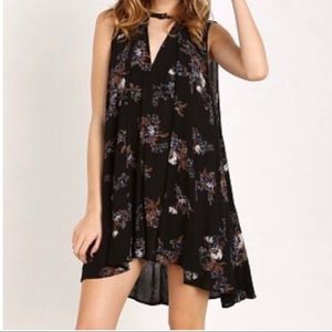 Free people tree swing sleeveless keyhole tunic